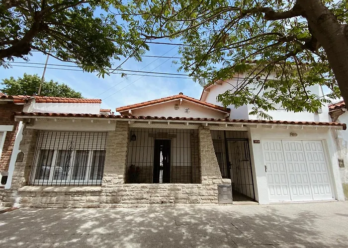Tradicional Casa En Miramar Hola Sur