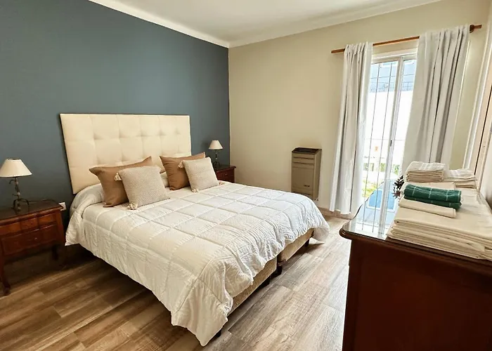 Tradicional Casa En Miramar Hola Sur